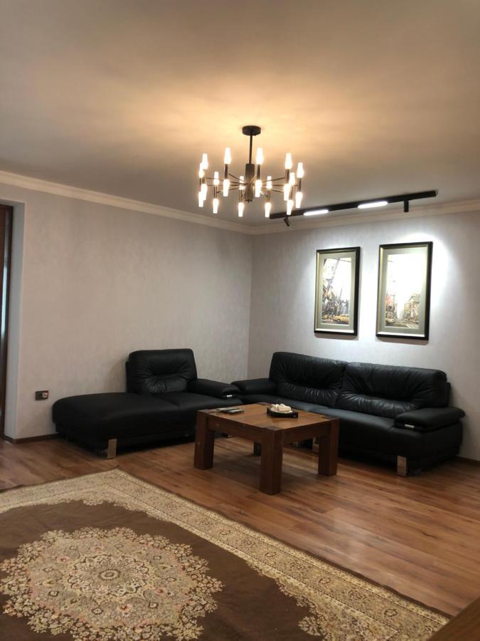 Stylish Apartments In The Heart Of The City! タシュケント エクステリア 写真