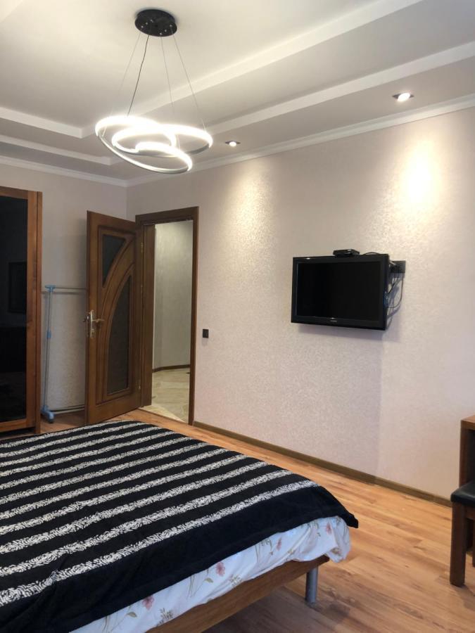 Stylish Apartments In The Heart Of The City! タシュケント エクステリア 写真